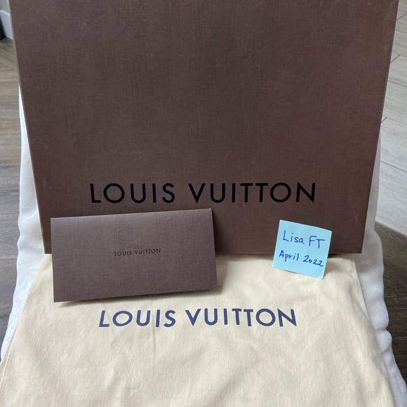 💯 Authentic LV Odeon pm Crossbody bag in pristine condition - Picture 9 of 16